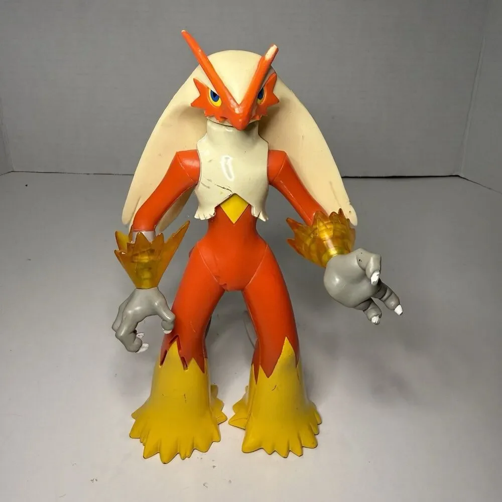 Pokémon Blaziken Deluxe Electronic Talking Figure 2007 Jakks Pacific